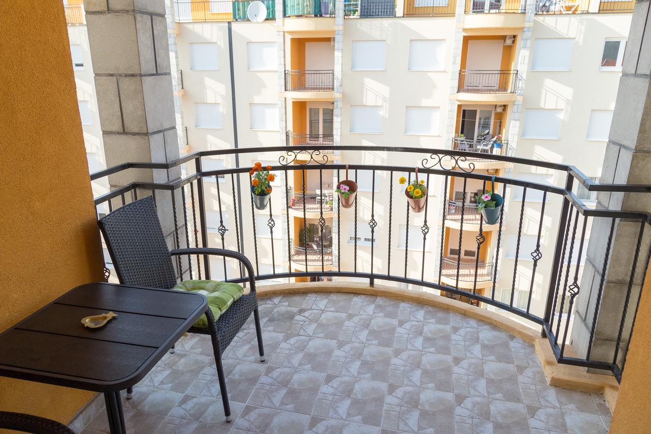 Apartmans Centar Trebin Dış mekan fotoğraf